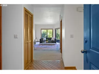 Photo #4: 622461786 Listing