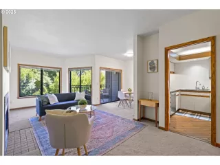 Photo #6: 622461786 Listing