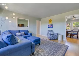 Photo #2: 622468723 Listing 