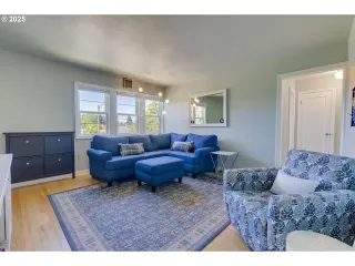 Photo #3: 622468723 Listing 