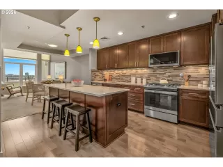 Photo #2: 622815712 Listing 