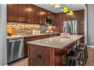 Photo #3: 622815712 Listing 