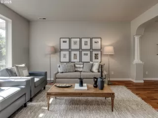 Photo #2: 623006919 Listing 