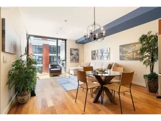 Photo #3: 623143432 Listing