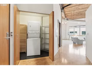 Photo #1: 623395486 Listing 