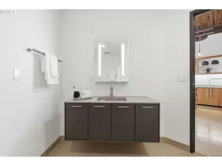 Photo #4: 623395486 Listing 