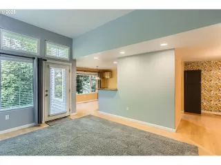 Photo #6: 623467827 Listing 