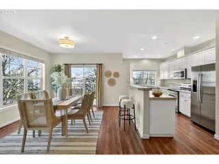 Photo #2: 623514341 Listing 