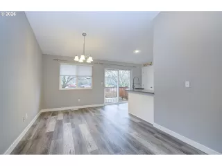 Photo #3: 623544069 Listing