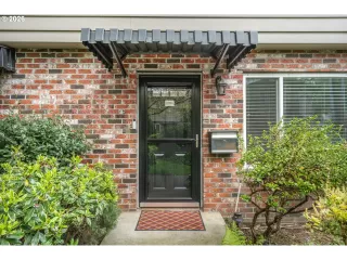 Photo #2: 623652768 Listing 