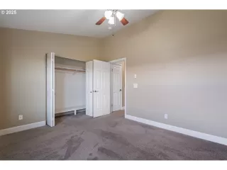 Photo #1: 624055246 Listing 