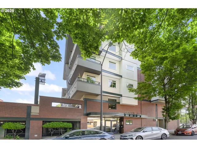 MLS: 624391626 Condo For Sale