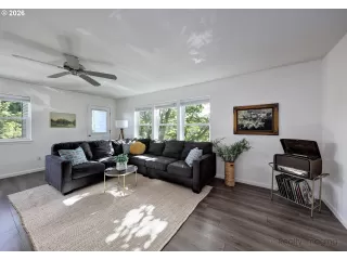 Photo #2: 624392448 Listing 