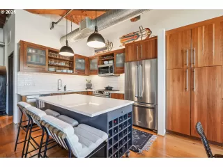 Photo #6: 624502689 Listing 