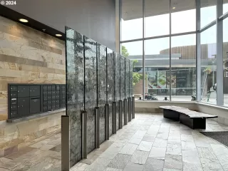 Photo #3: 624679833 Listing