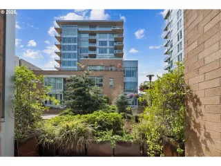 Photo #6: 624679833 Listing