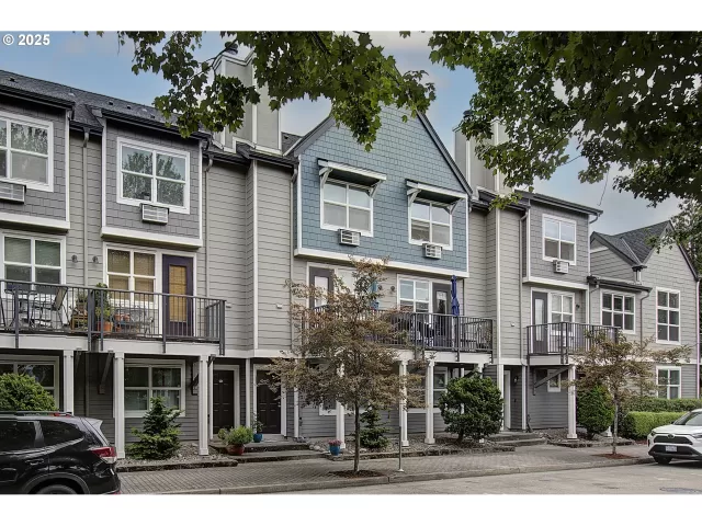 MLS: 624890298 Condo For Sale