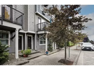 Photo #1: 624890298 Listing