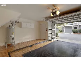 Photo #3: 624890298 Listing