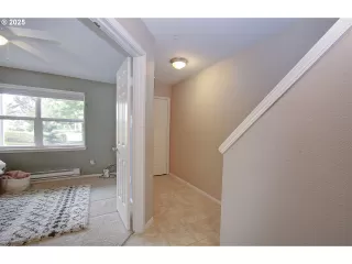 Photo #6: 624890298 Listing