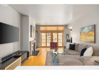 Photo #4: 625227155 Listing 