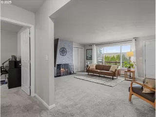 Photo #1: 625529754 Listing