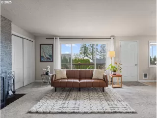 Photo #2: 625529754 Listing