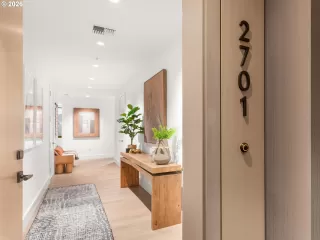 Photo #5: 625841584 Listing