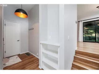 Photo #3: 626760092 Listing