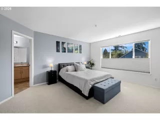 Photo #6: 627780037 Listing