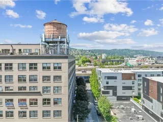 Photo #4: 627859487 Listing