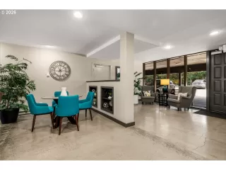 Photo #3: 627903331 Listing 