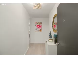 Photo #4: 627903331 Listing 