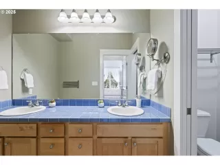 Photo #5: 628270235 Listing