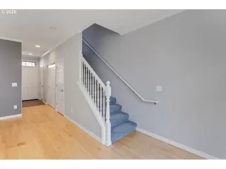 Photo #5: 628878857 Listing