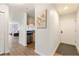 Photo #4: 628936750 Listing 