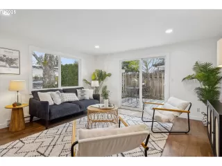 Photo #5: 629194321 Listing