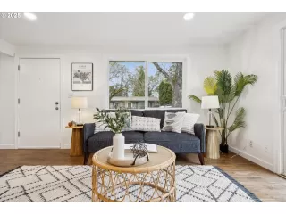 Photo #6: 629194321 Listing