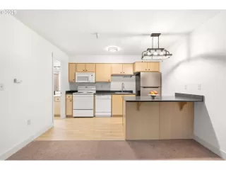 Photo #1: 629256469 Listing