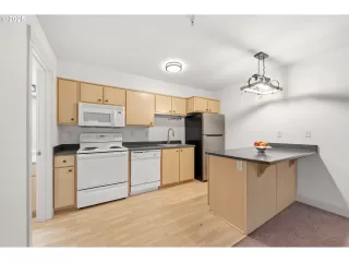 Photo #2: 629256469 Listing