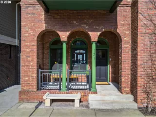 Photo #2: 629814552 Listing 