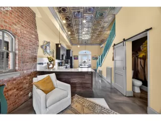 Photo #5: 629814552 Listing 