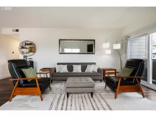 Photo #6: 629863036 Listing