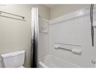 Photo #6: 630379060 Listing