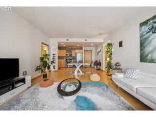 Photo #6: 630572789 Listing