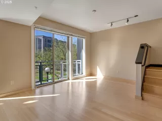 Photo #1: 631328069 Listing