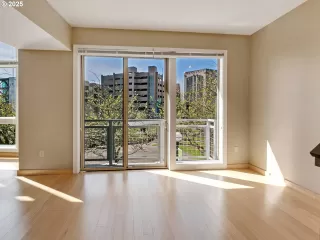 Photo #2: 631328069 Listing