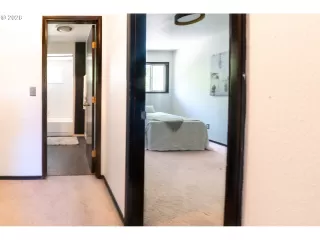 Photo #6: 631418236 Listing 