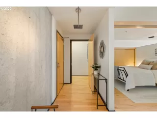 Photo #2: 631917881 Listing