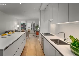 Photo #2: 632083271 Listing 